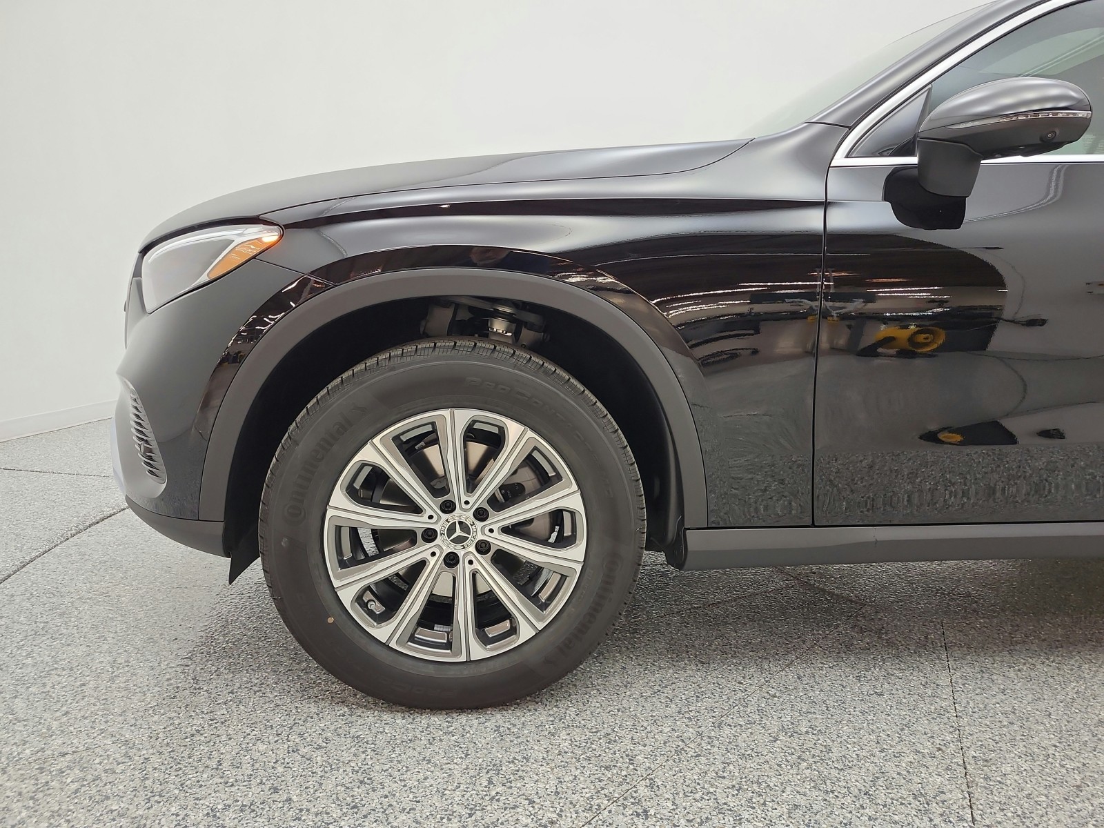 New 2027 Black Mercedes-Benz GLC 300 4MATIC® SUV image 22