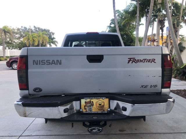 2000 Nissan Frontier 2WD SE 5SPD KING CAB in pompano beach, Florida