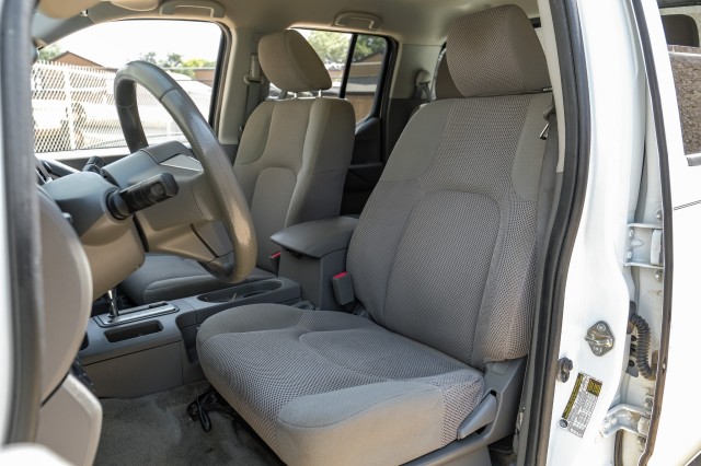 2016 Nissan Frontier SV 3