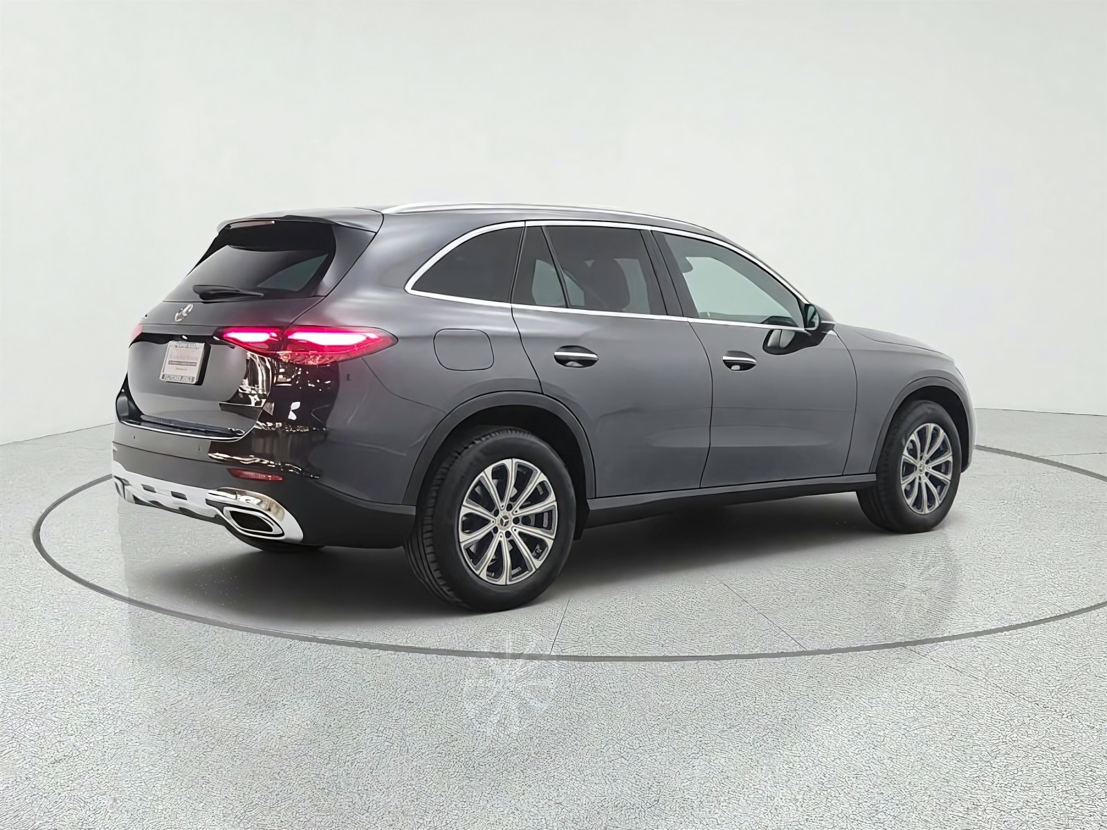 Certified Used 2026 Graphite Grey Metallic Mercedes-Benz GLC 300 SUV image 5