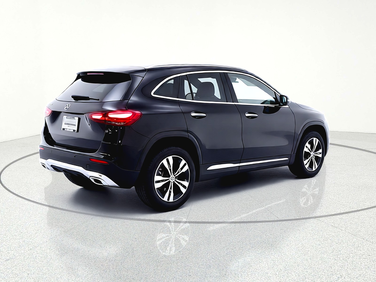 New 2026 Night Black Mercedes-Benz GLA 250 image 16