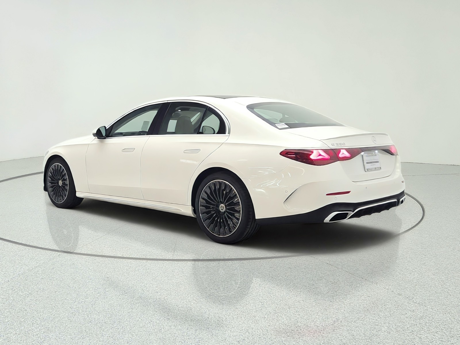 New 2027 Polar White Mercedes-Benz E 350 RWD Sedan image 7