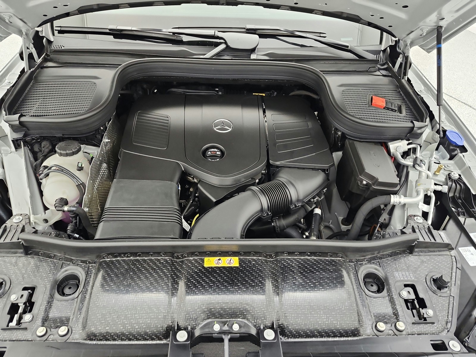 New 2026 MANUFAKTUR Alpine Grey Mercedes-Benz GLE 350 image 13