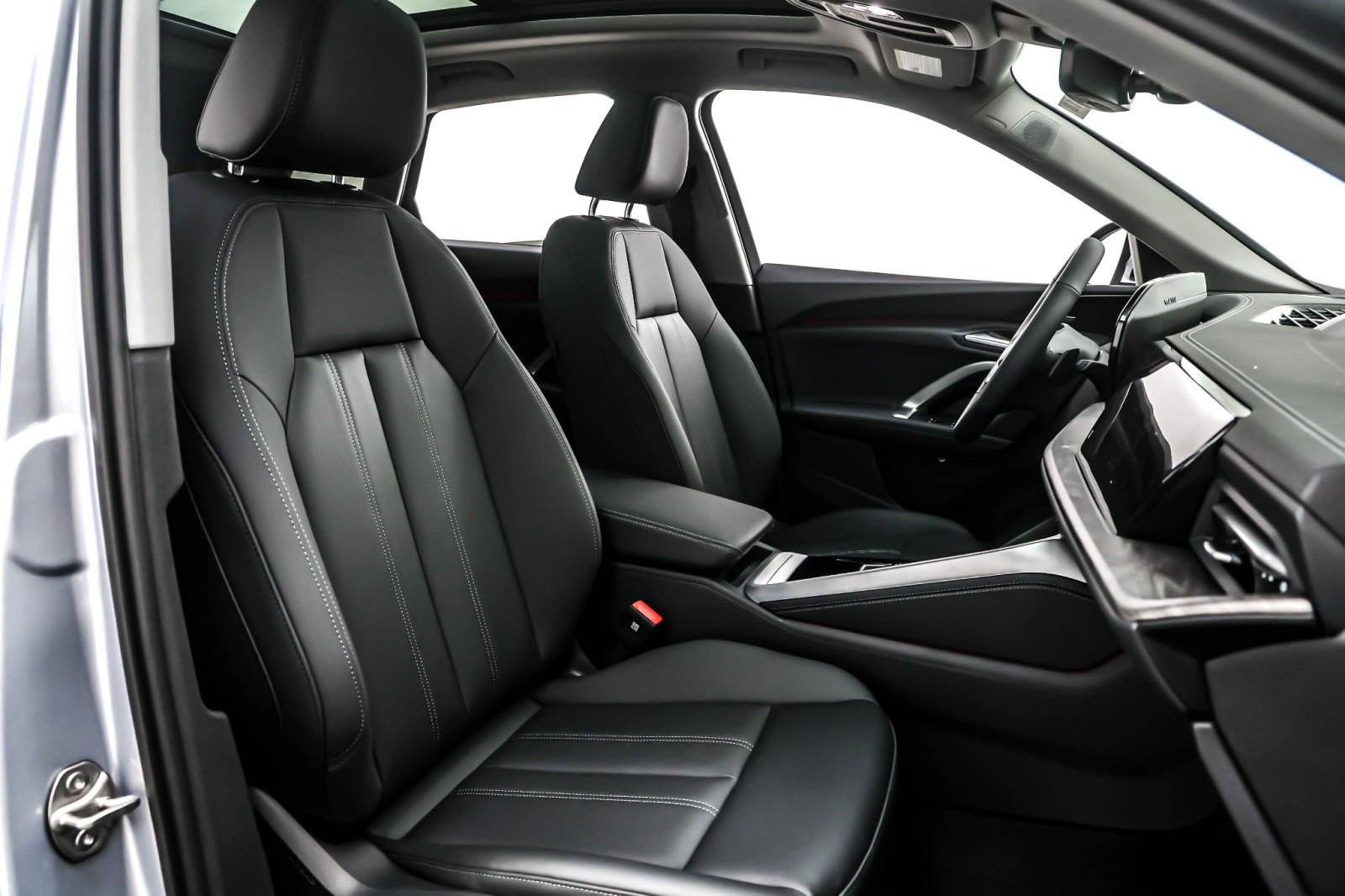 New 2025 Florett Silver Metallic Audi Premium Plus 2.0 TFSI quattro image 7