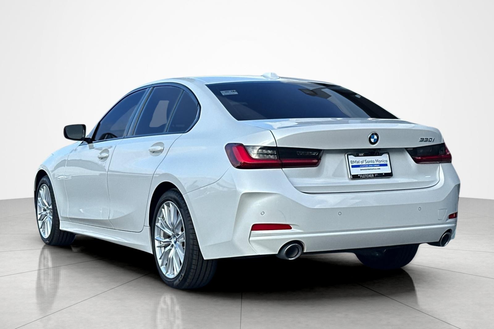 Used 2023 Mineral White Metallic BMW 330i image 3