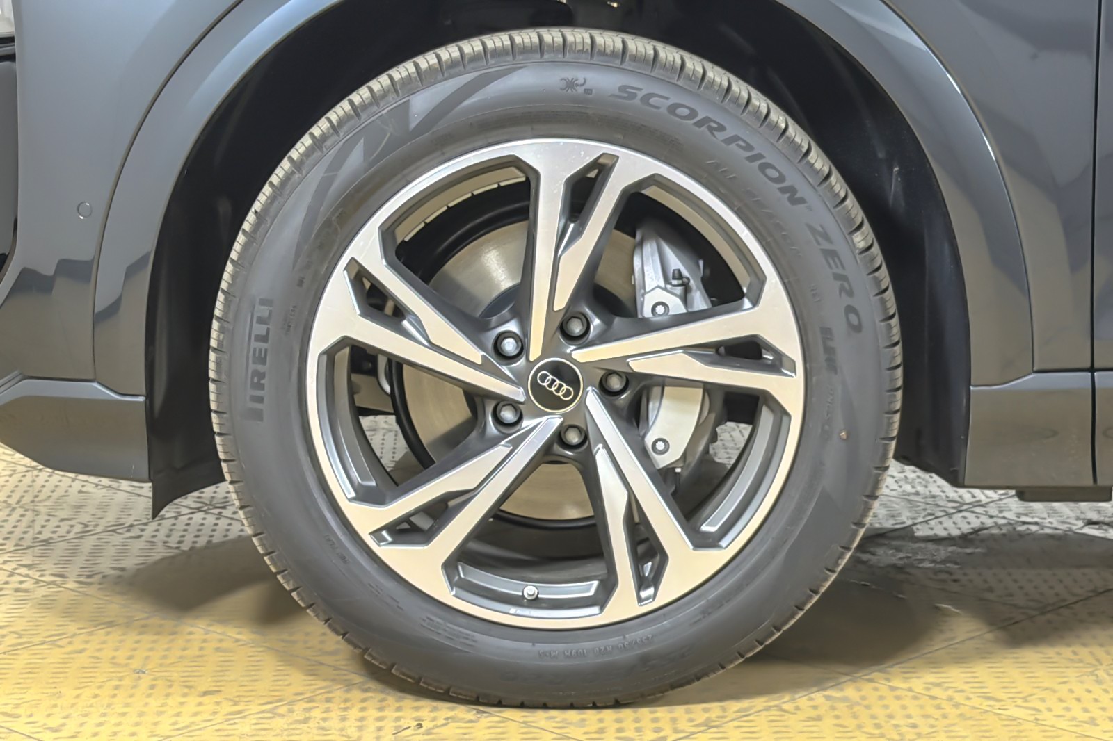 New 2027 Manhattan Gray Metallic Audi Premium Plus quattro image 9