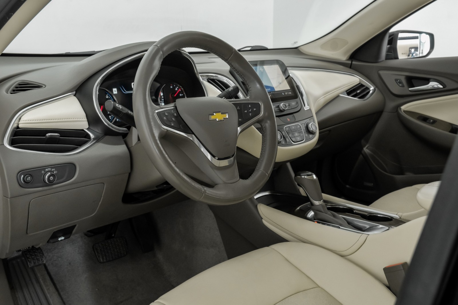 2019 Chevrolet Malibu PREMIER NAVIGATION LEATHER SEATS REAR CAMERA KEYEL 14