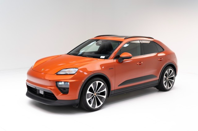 2025  Macan Electric in , 