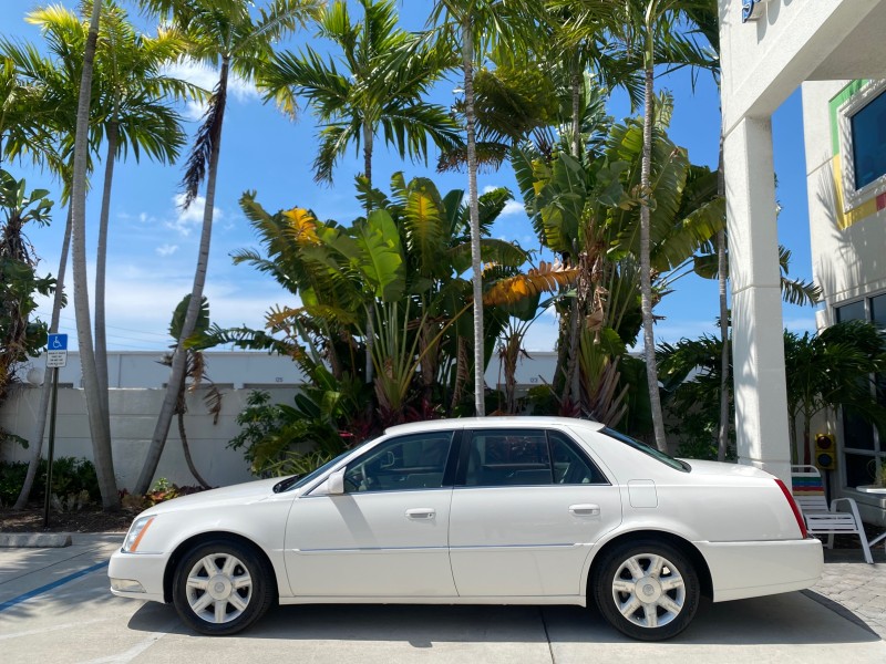 2006 Cadillac DTS LOW MILES 58,287 in , 
