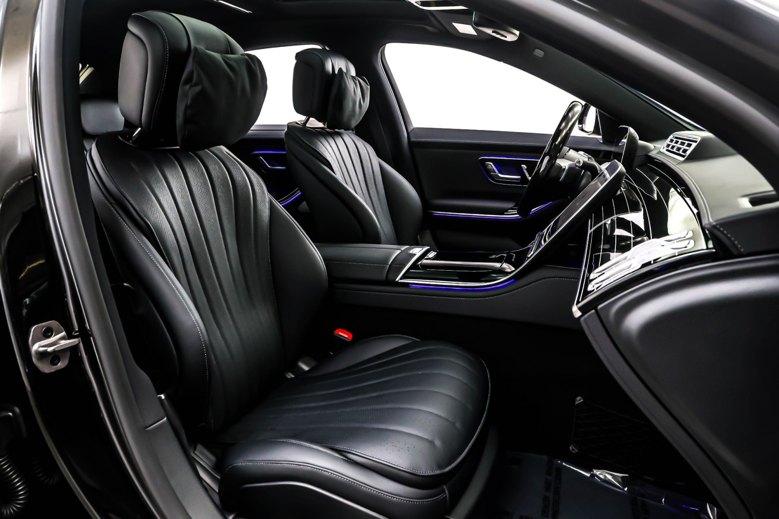 New 2026 Obsidian Black Metallic Mercedes-Benz S 500 image 7
