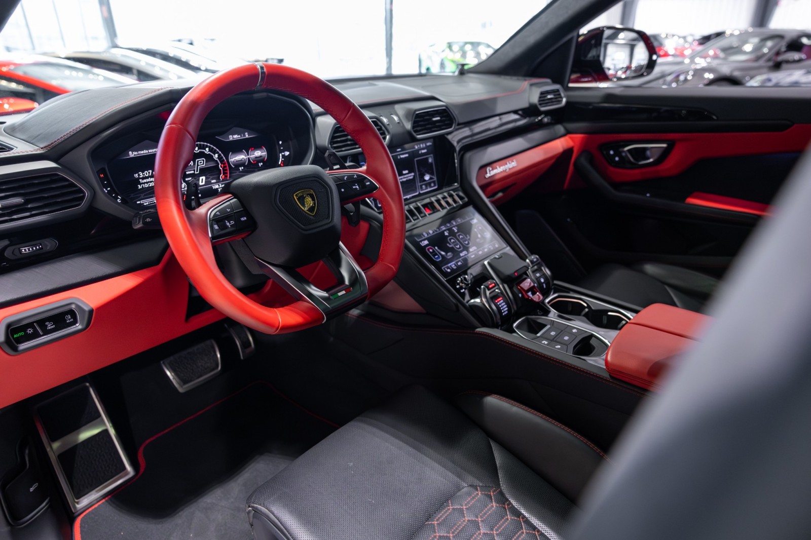 Used Car 2022 Lamborghini Urus  For Sale Under $230,000 In Boerne, Texas