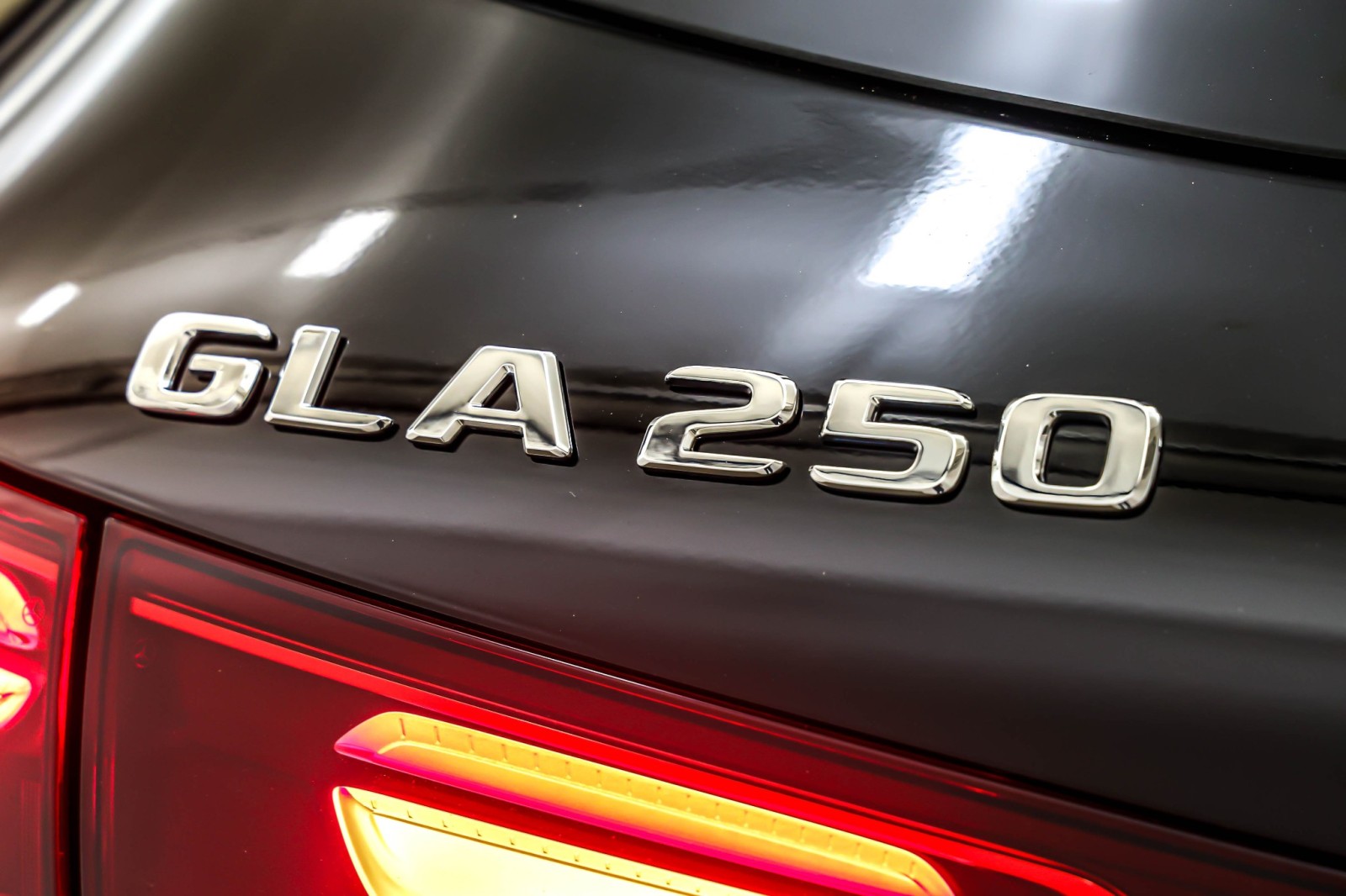 New 2026 Night Black Mercedes-Benz GLA 250 image 9