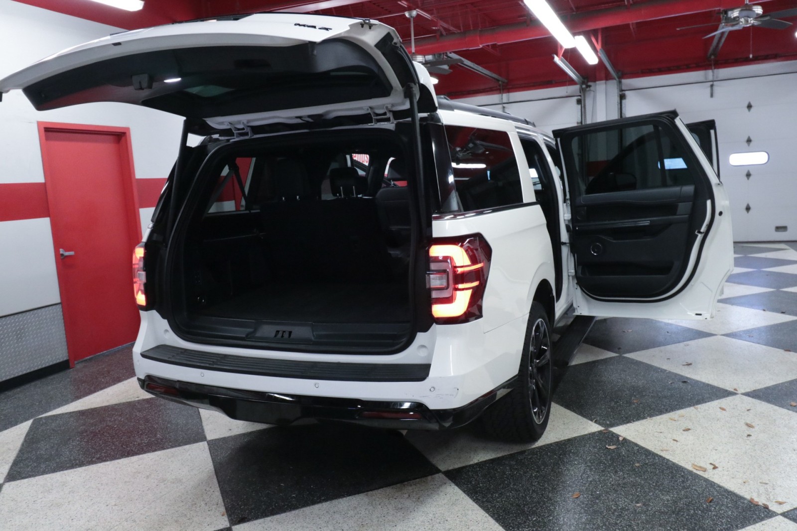 Used Car 2022 Ford Expedition Max  Limited For Sale Under $40,000 In Austin, Texas