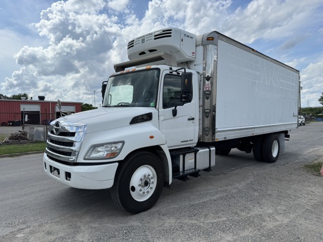 2016  22 ' Refrigerator  Box Truck  in , 