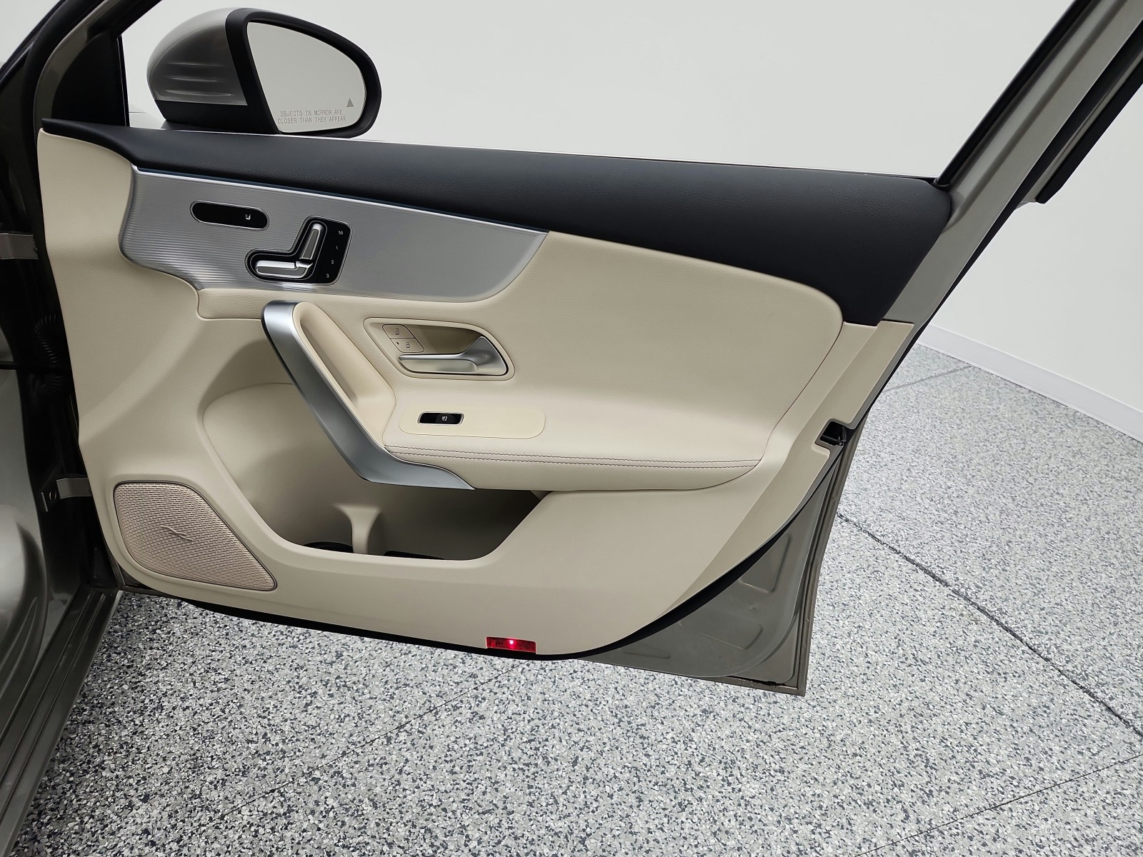 Used 2020 Mojave Silver Metallic Mercedes-Benz A 220 Sedan image 21