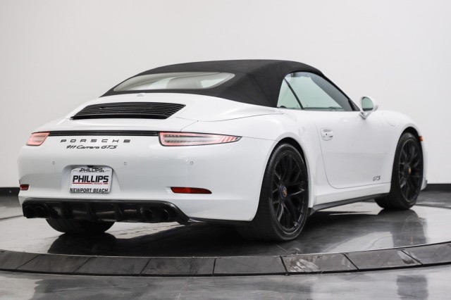 2015 Porsche 911 Carrera GTS 13