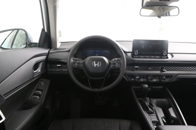 HondaAccord Sedan29
