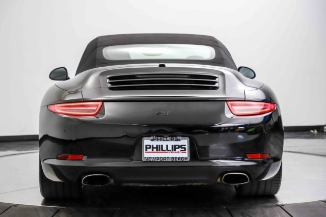 2015 Porsche 911 Carrera 12