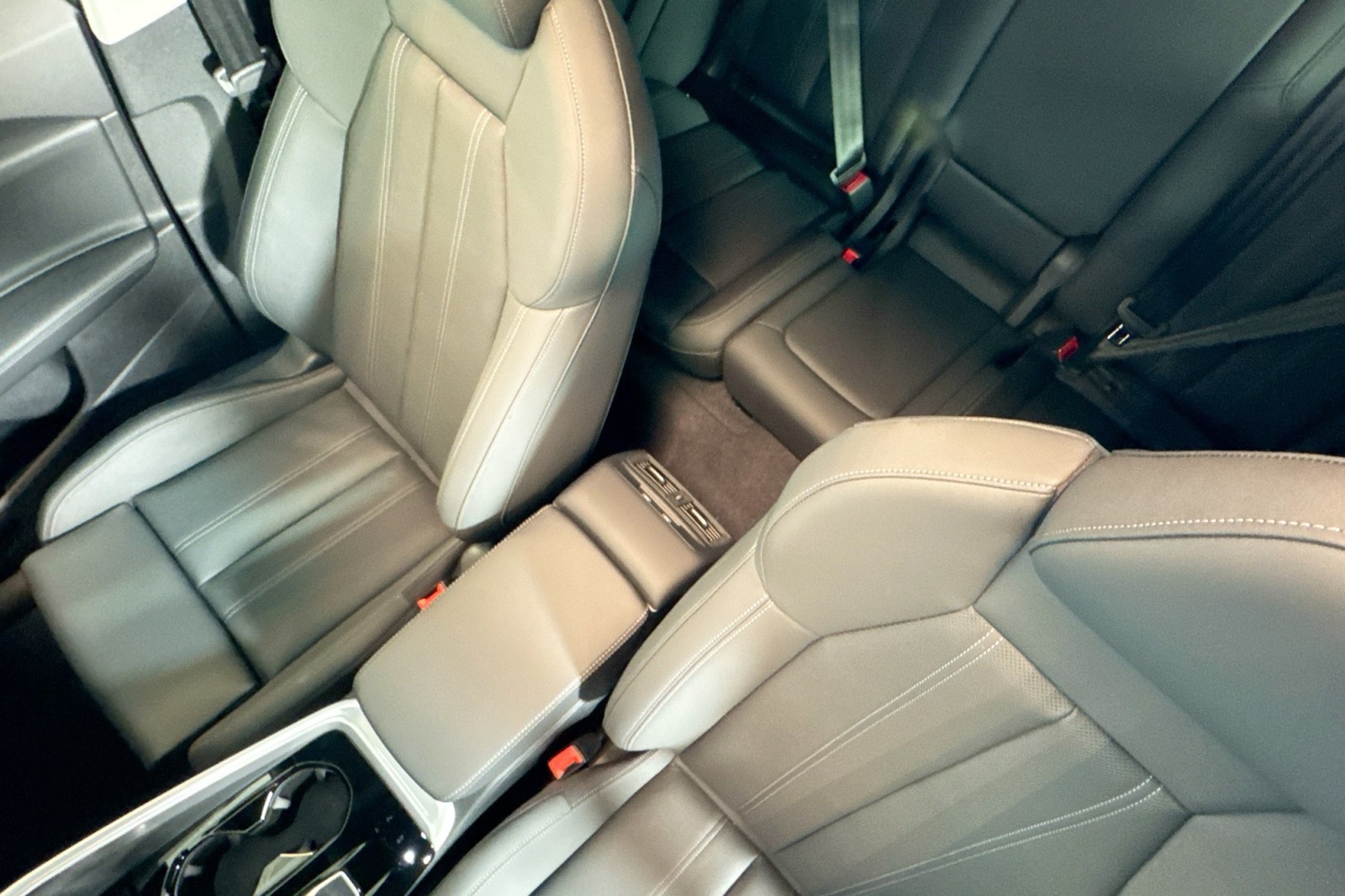 New 2025 Daytona Gray Pearl Effect Audi Premium Plus 2.0 TFSI quattro image 18