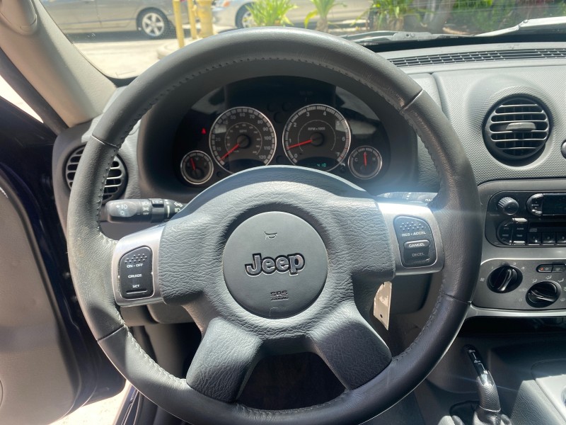 2006 Jeep Liberty 4WD Limited LOW MILES 75,410 in , 