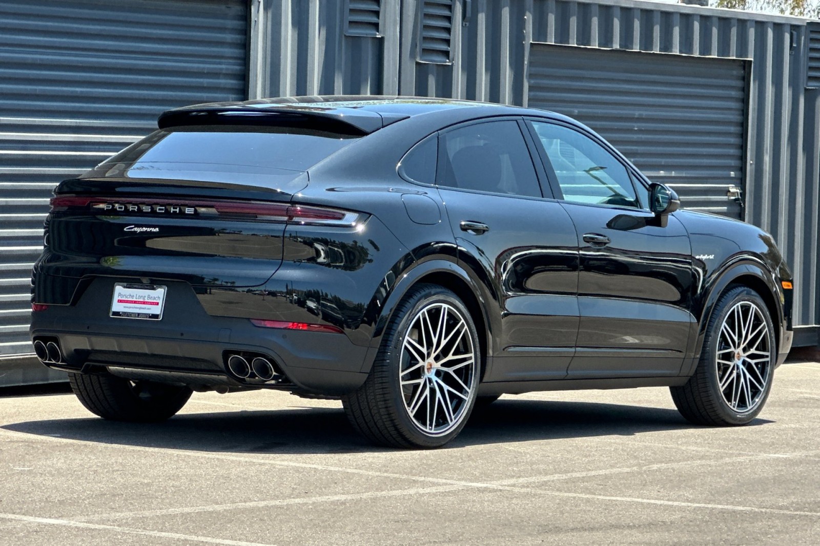 New 2026 Chromite Black Metallic Porsche E-Hybrid image 8