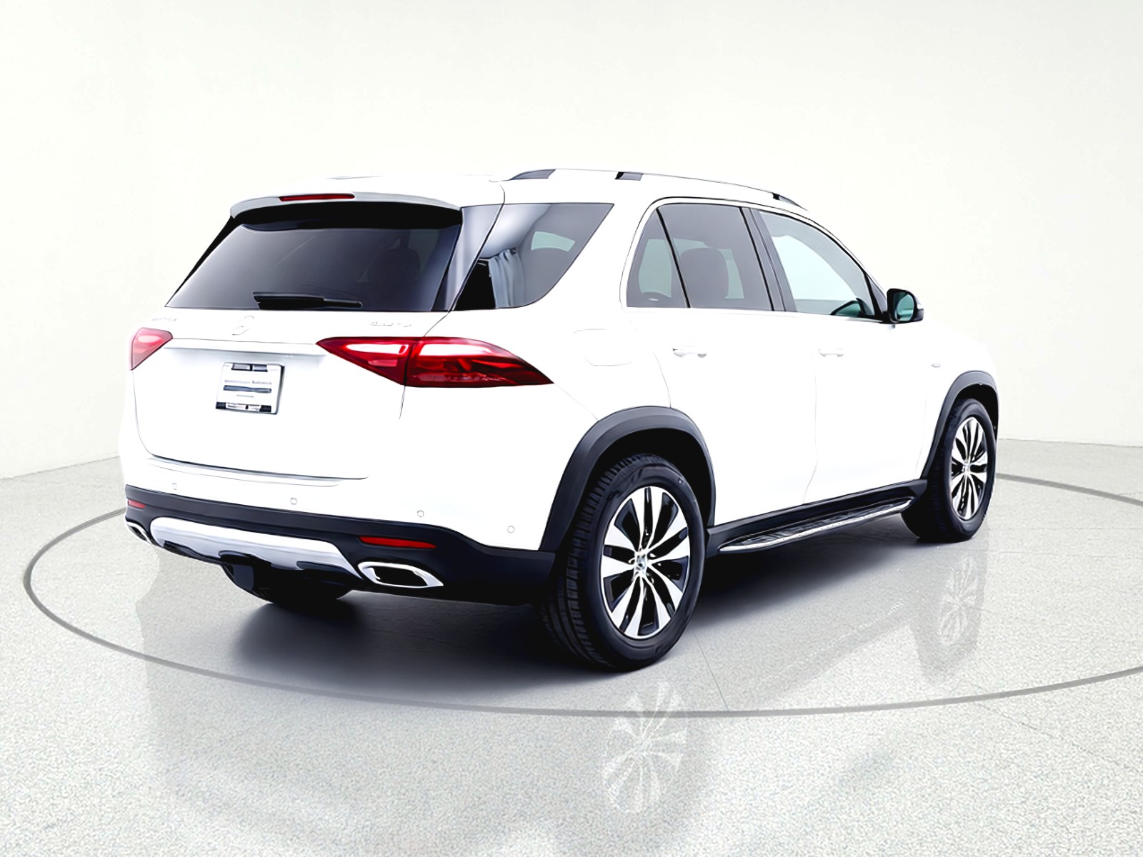 Used 2025 Polar White Mercedes-Benz GLE 450e 4MATIC® SUV image 5