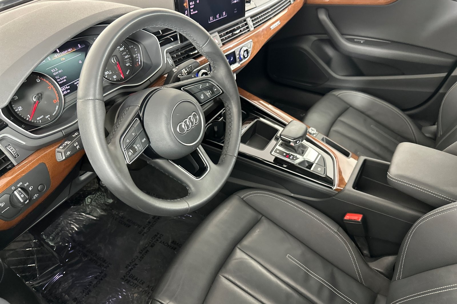 Used 2023 Brilliant Black Audi Premium 40 TFSI quattro image 9