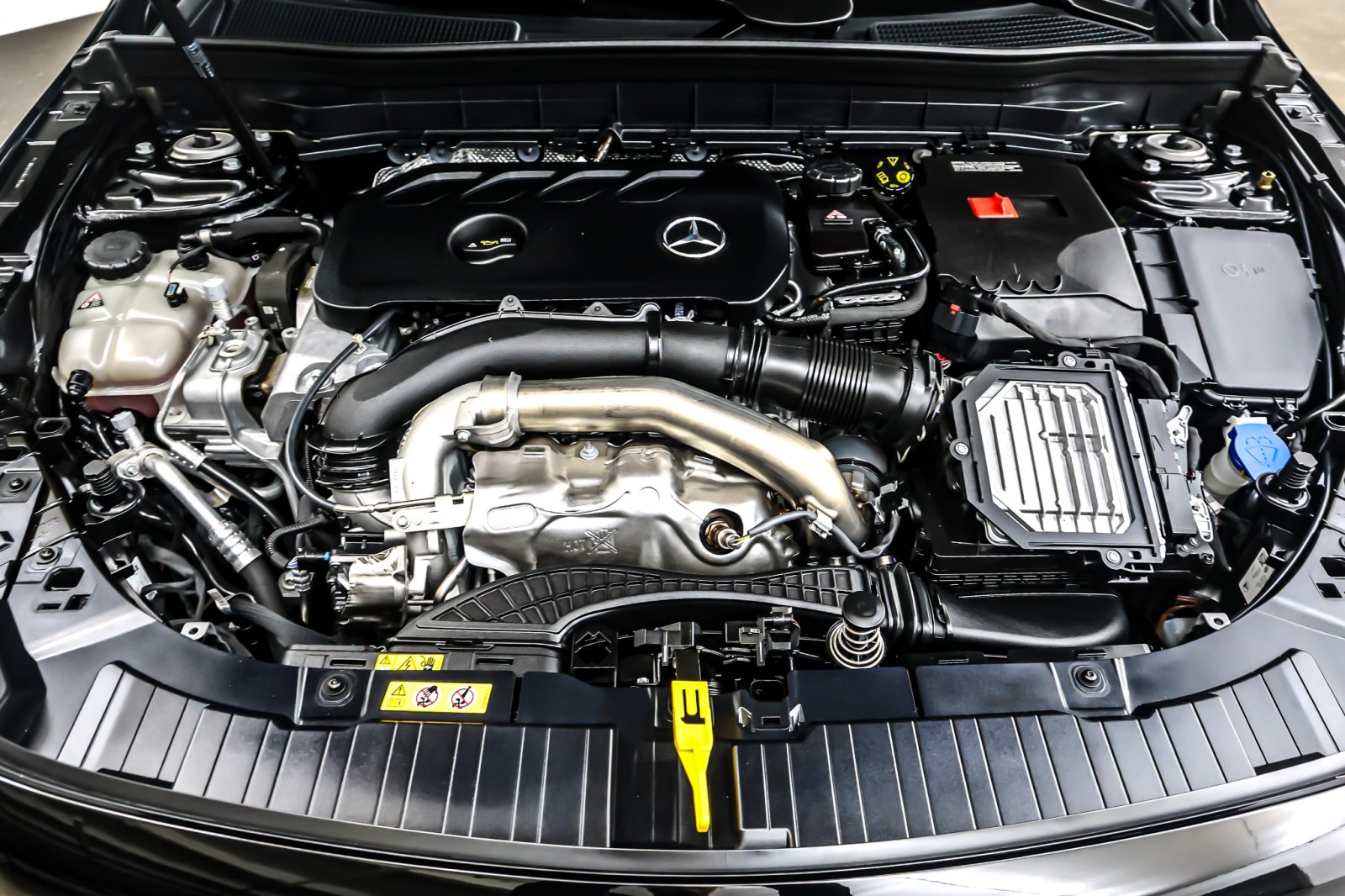 Certified Used 2025 Night Black Mercedes-Benz GLB 250 SUV image 12