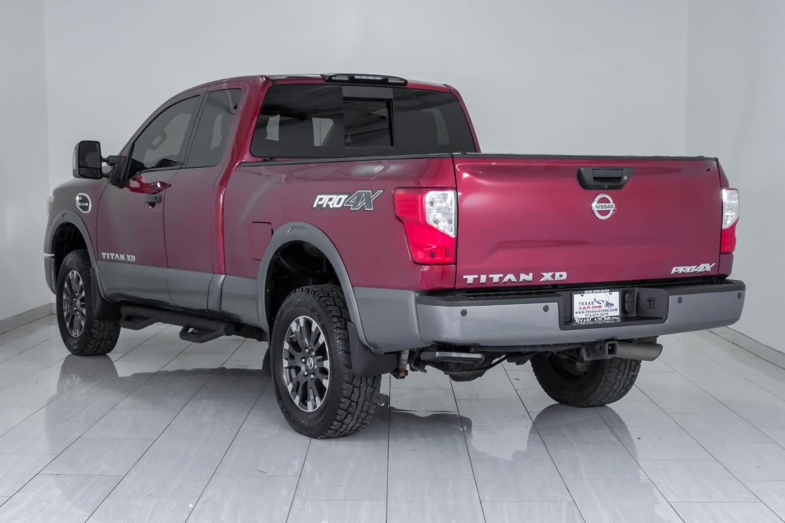 2017 Nissan Titan XD PRO-4X EXTENDED CAB 4WD AUTOMATIC BLIND SPOT ASSIS 14