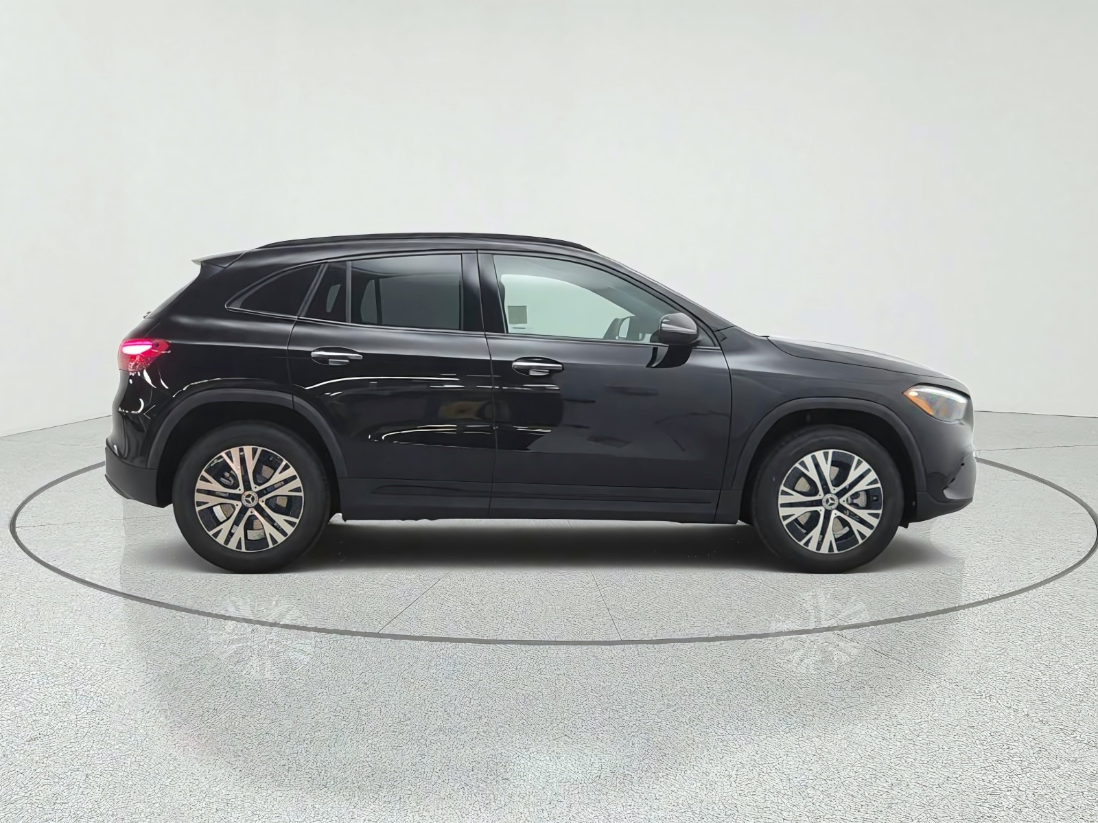 New 2026 Night Black Mercedes-Benz GLA 250 SUV image 4