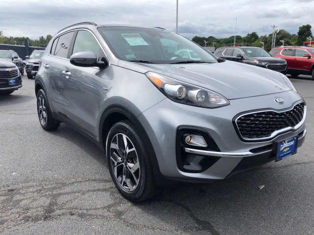 2022 Kia Sportage EX 2