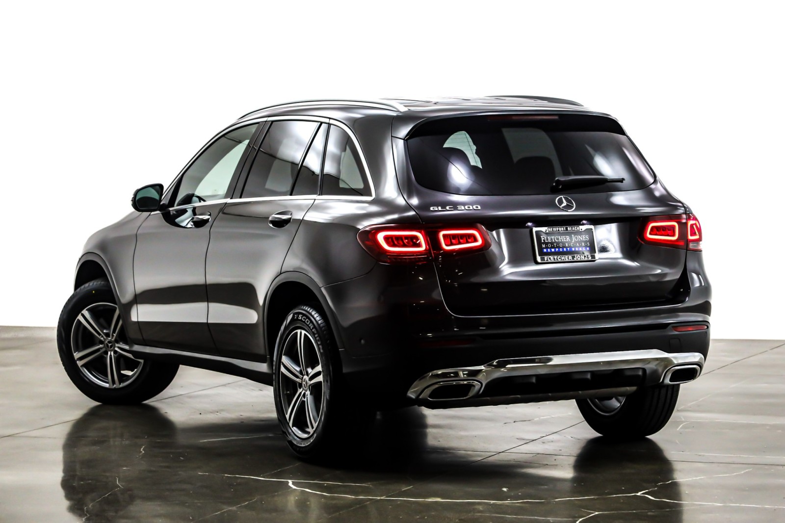 Used 2022 Graphite Grey Metallic Mercedes-Benz GLC 300 image 12