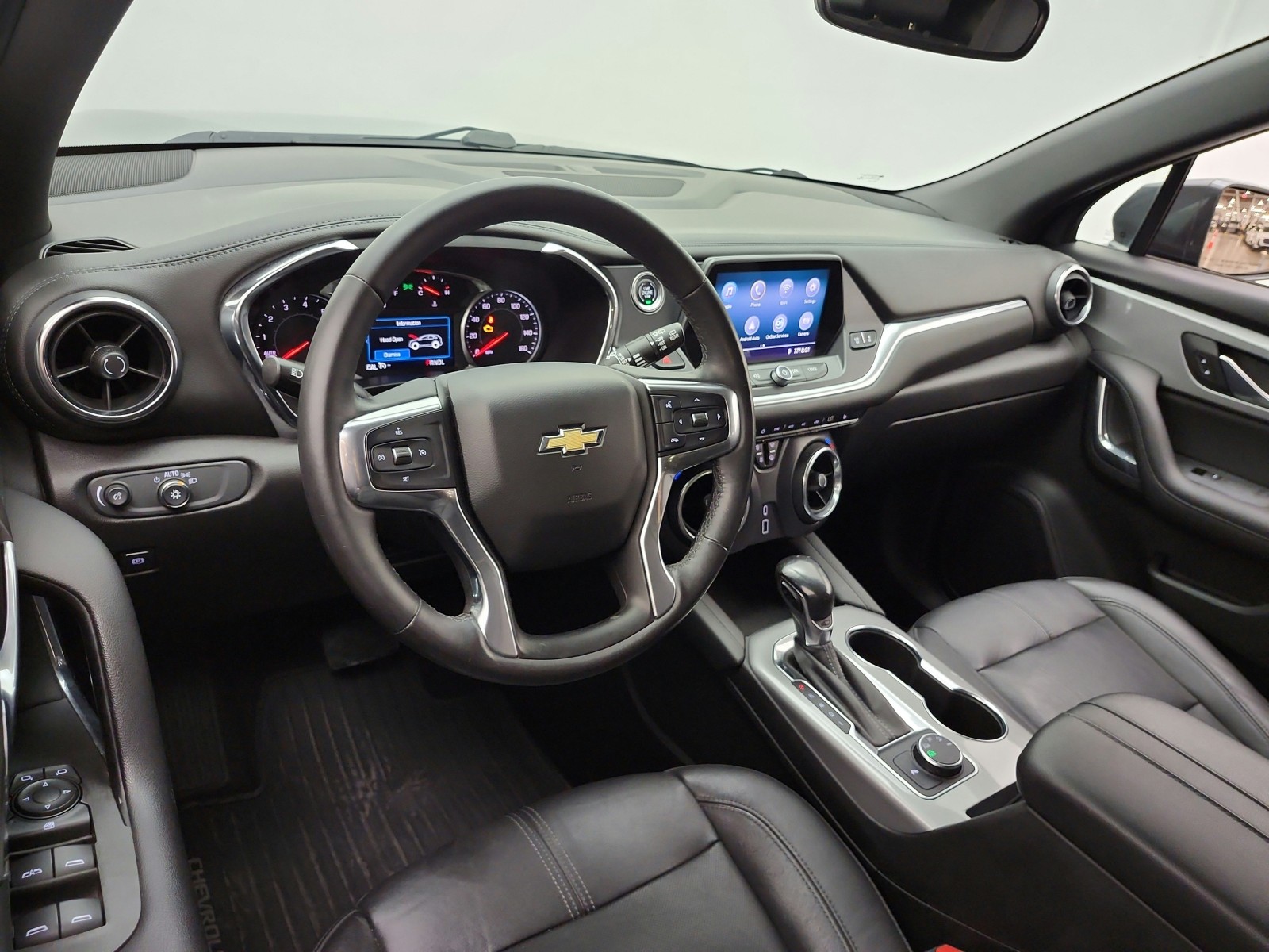 Used 2019 Nightfall Gray Metallic Chevrolet AWD 4dr w/3LT image 14
