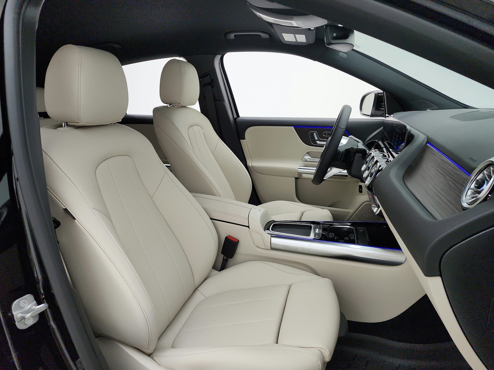 New 2026 Night Black Mercedes-Benz GLA 250 SUV image 15