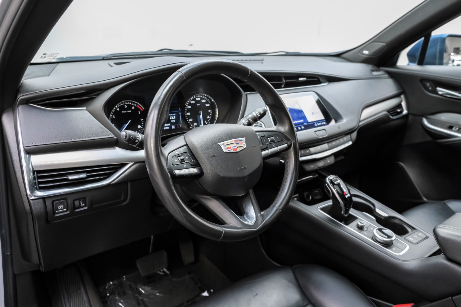 2020 Cadillac XT4 AWD Premium Luxury PanoRoof Navigation DrvrAwarene 13