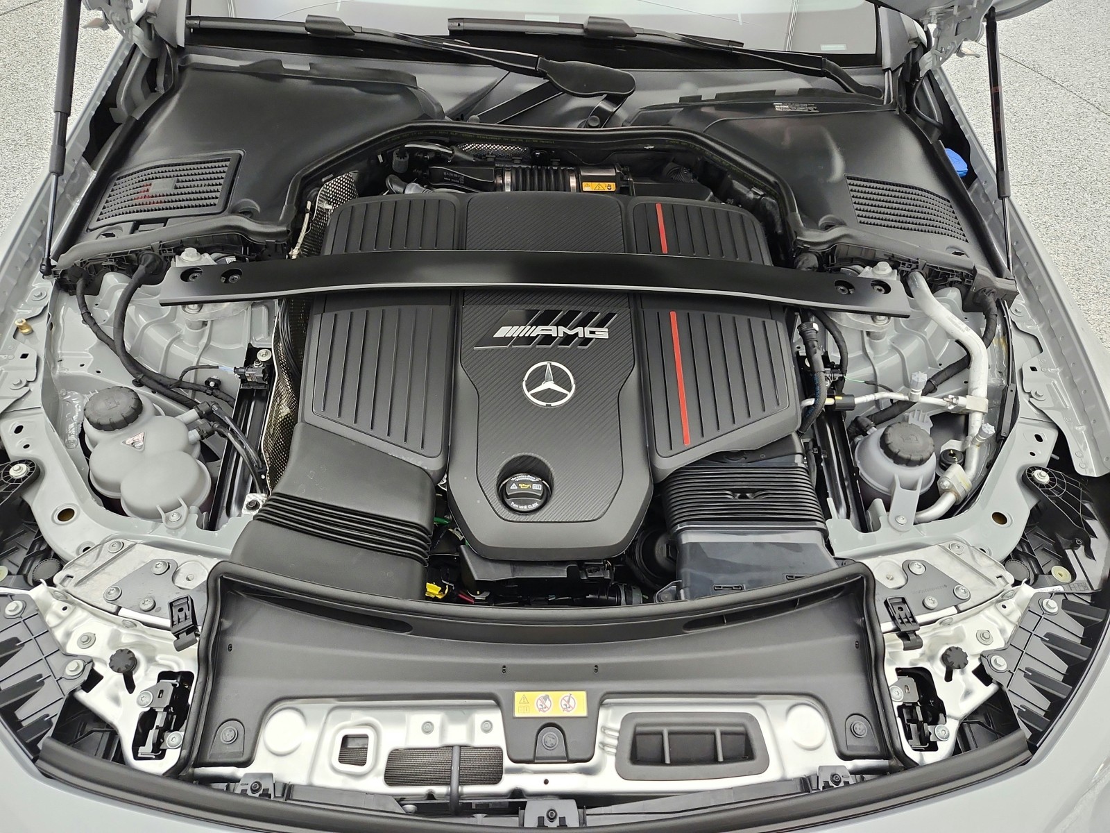 New 2027 MANUFAKTUR Alpine Grey Metallic Mercedes-Benz AMG® CLE 53 4MATIC+ Cabriolet image 12