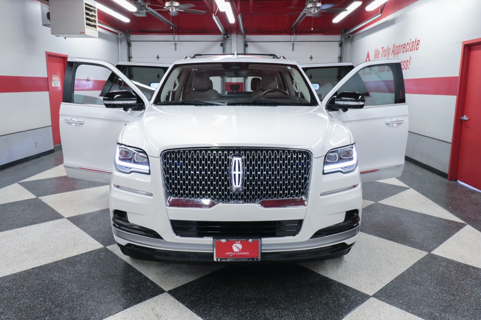 Used Car 2023 Lincoln Navigator L  Reserve For Sale In Austin, Texas