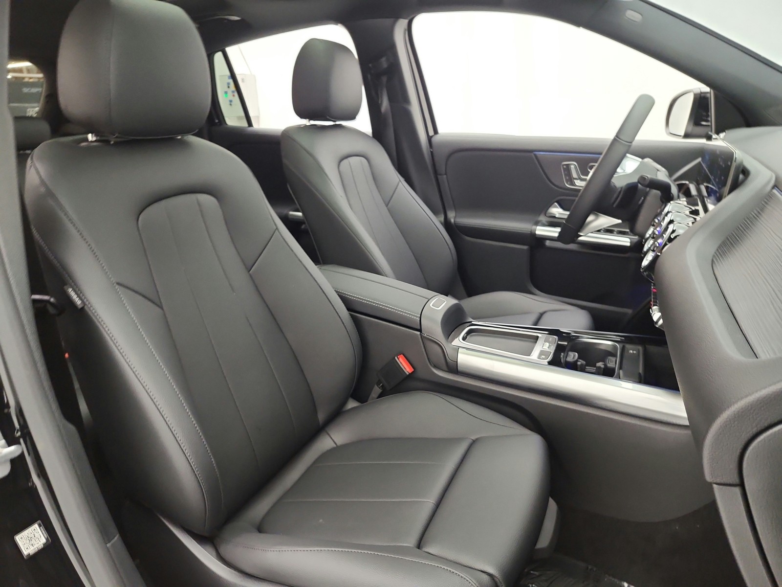 New 2026 Night Black Mercedes-Benz GLA 250 SUV image 14