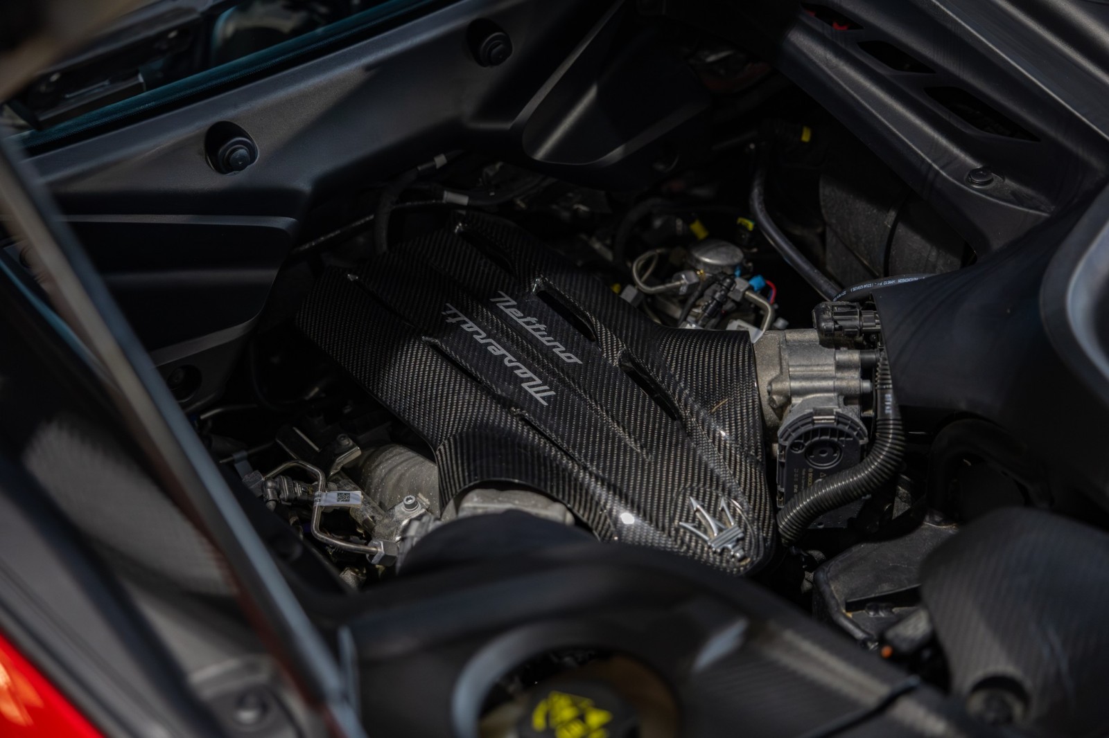 Used Car 2023 Maserati Mc20  - $286,345 Msrp - Carbon Ceramic Brakes - $10k Rosso Vincente Paint - Carbon Fiber Spoiler For Sale Under $200,000 In Boerne, Texas