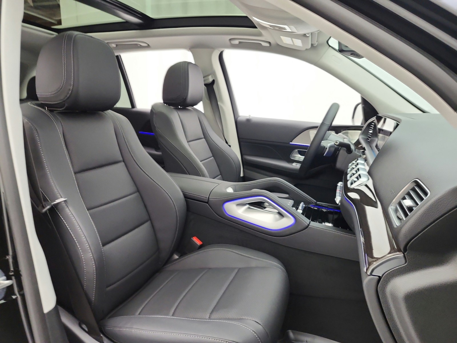 New 2026 Black Mercedes-Benz GLE 450 image 15