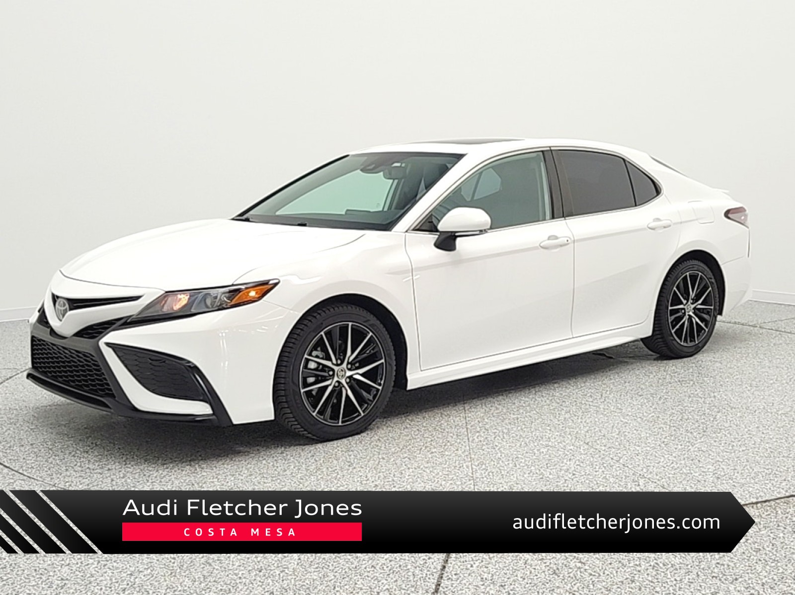 Ice Cap 2023 Toyota Camry SE FWD Sedan Front-Wheel Drive Automatic