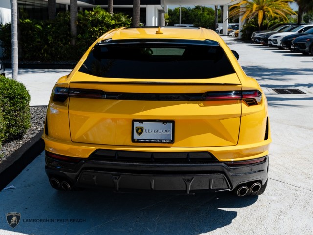 2023 Lamborghini Urus Performante in , 