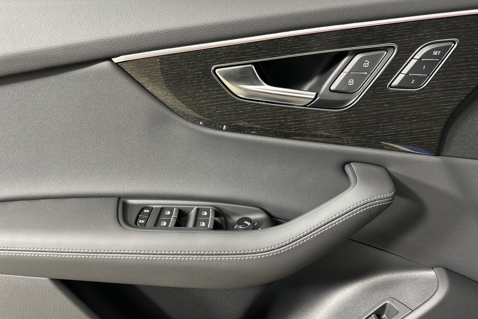 New 2026 Daytona Gray Pearl Effect Audi Premium Plus quattro image 10