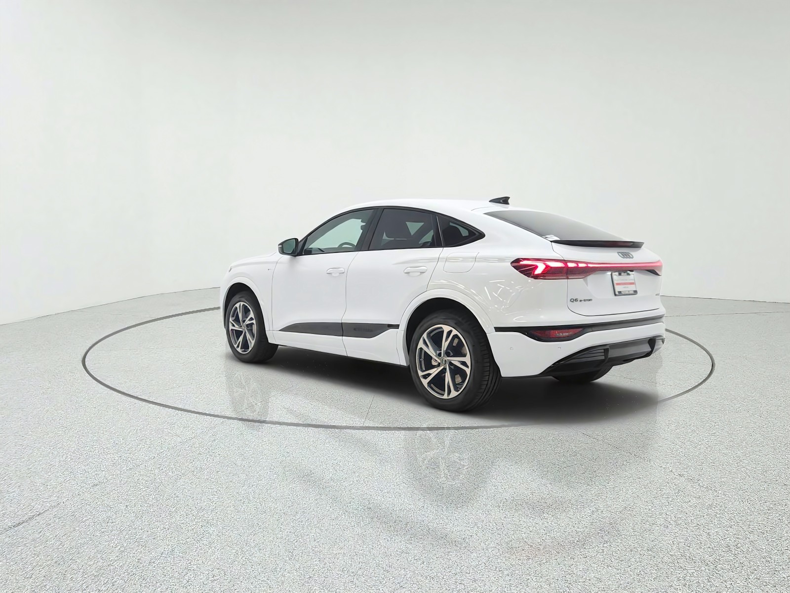 New 2027 Glacier White Metallic Audi Premium Plus quattro image 7