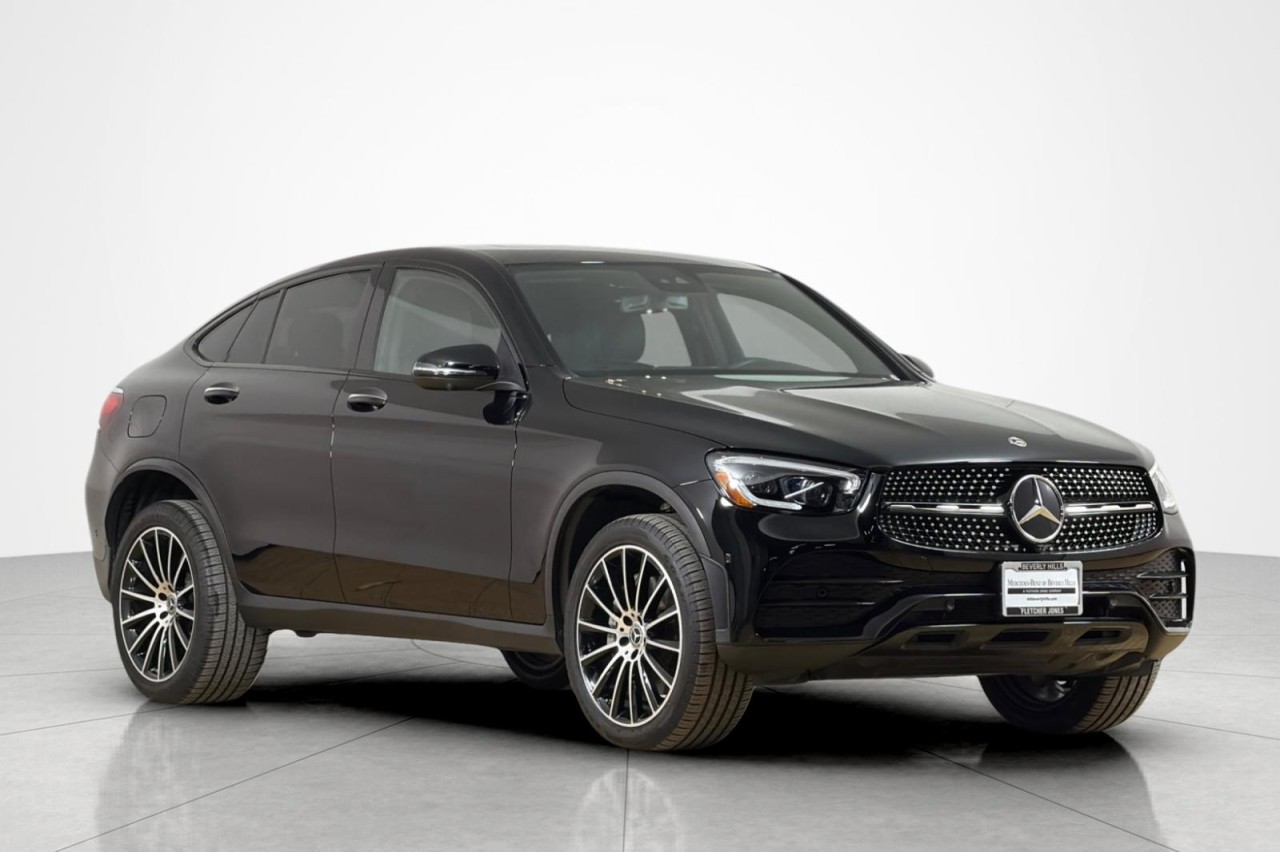 Used 2022 Black Mercedes-Benz GLC 300 image 7
