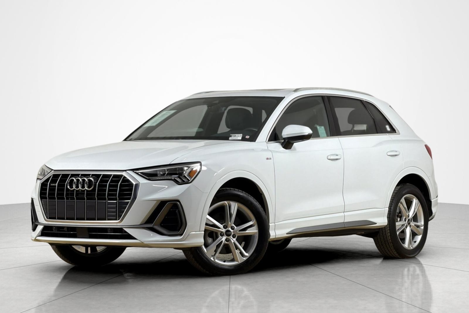2023 Audi Q3