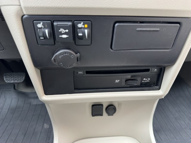 2020 Toyota Sienna XLE Premium 38