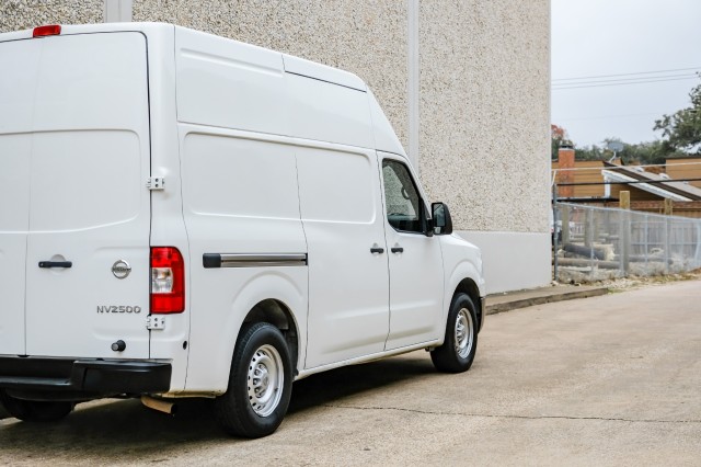 2019 Nissan NV Cargo S 12