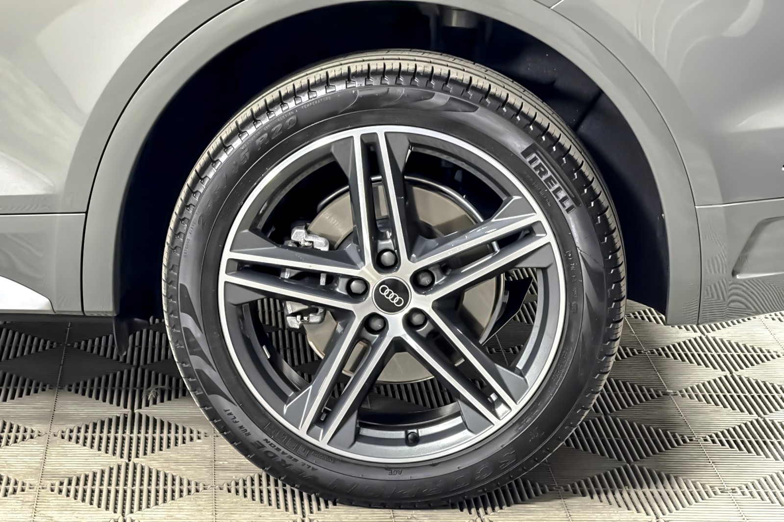 Used 2023 Chronos Gray Metallic Audi S line Premium 55 TFSI e quattro image 25