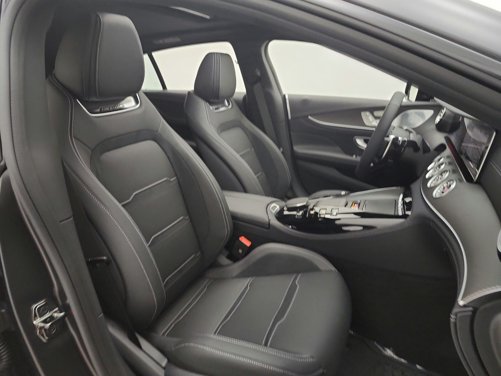 New 2026 MANUFAKTUR Graphite Grey Magno Mercedes-Benz AMG® GT 43 image 15